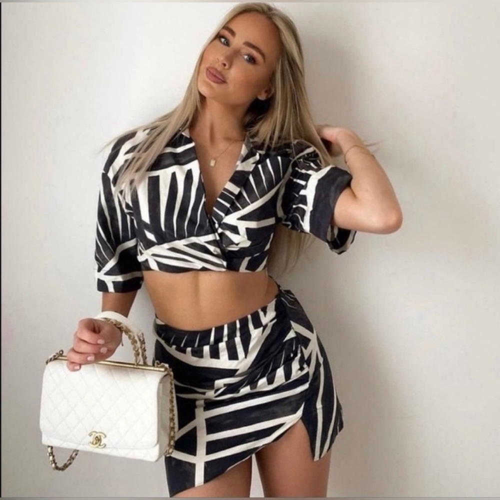 Zara black and white safari zebra inspired crop top and skirt set large NWT